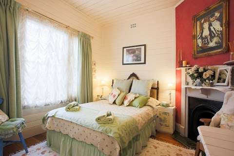 Photo: Hillgrove Cottage Bed and Breakfast